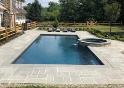 Raised spa, pool