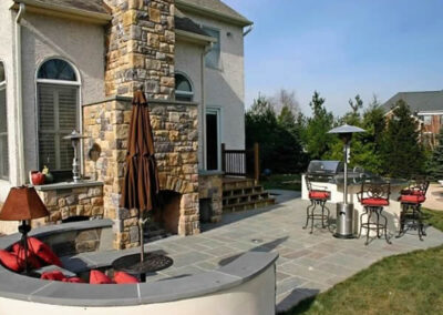 Outdoor fireplace