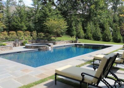 Rectangle pool with spa